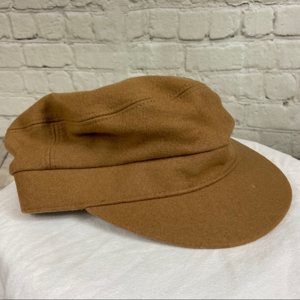4/$25 Gap newsboy hat tan